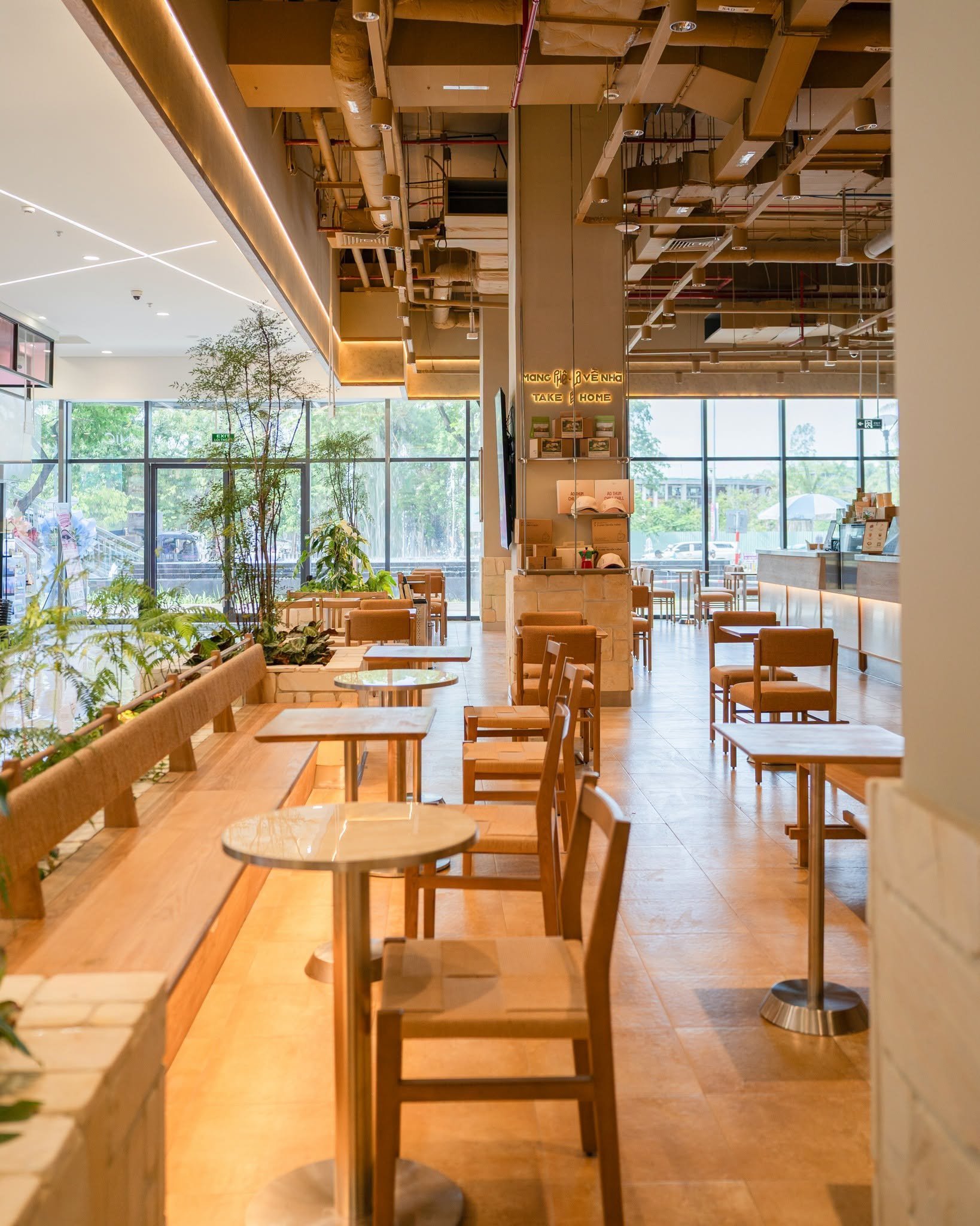Phê La – AEON MALL – Đà Nẵng
